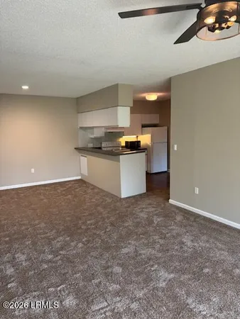 $329,000 | 48 3 Mast Lane, Hilton Head Island, SC 29928