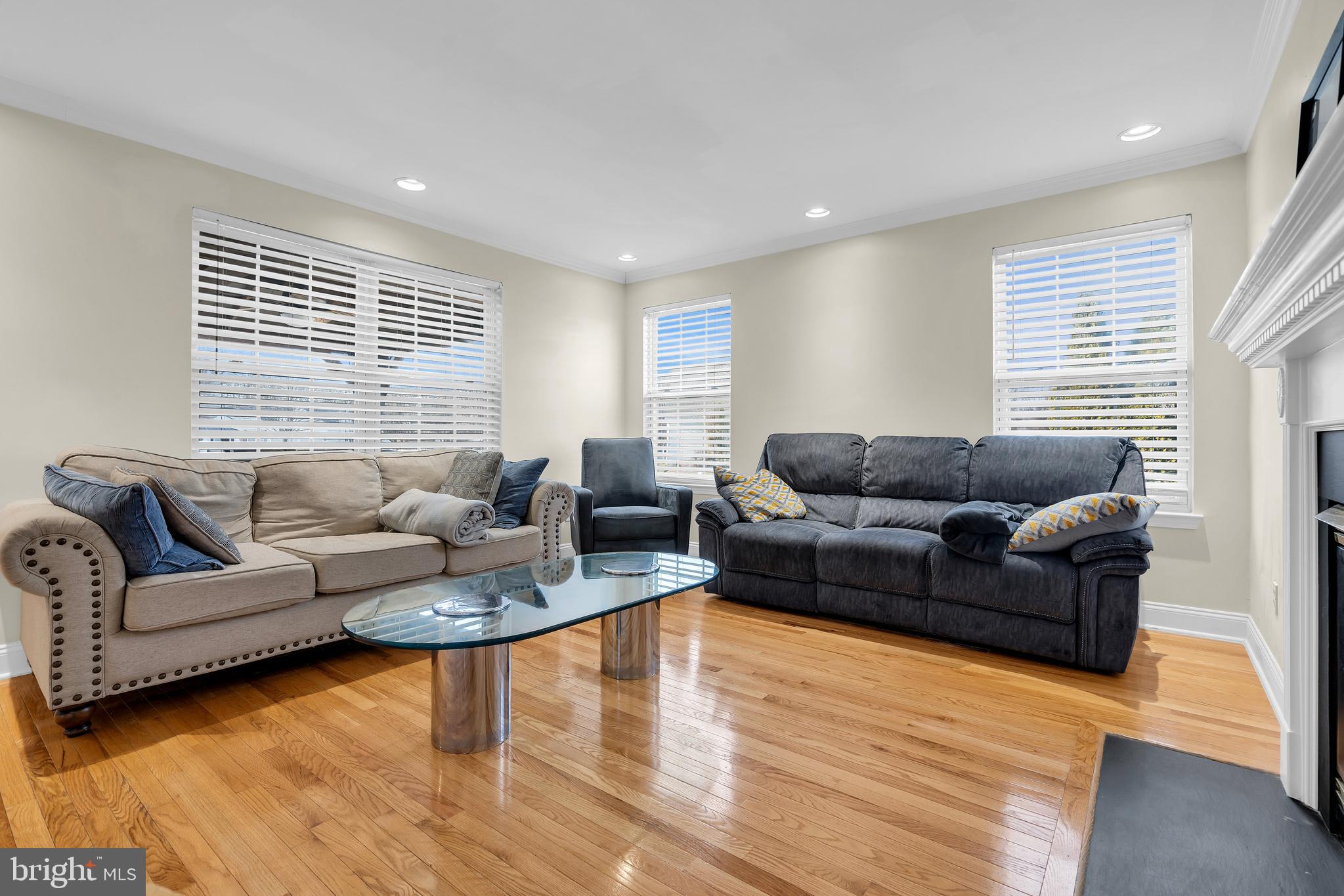 12 Fawn Hollow Road Burlington, NJ 08016 - Photo 21 of 47 a living room with furniture and a window