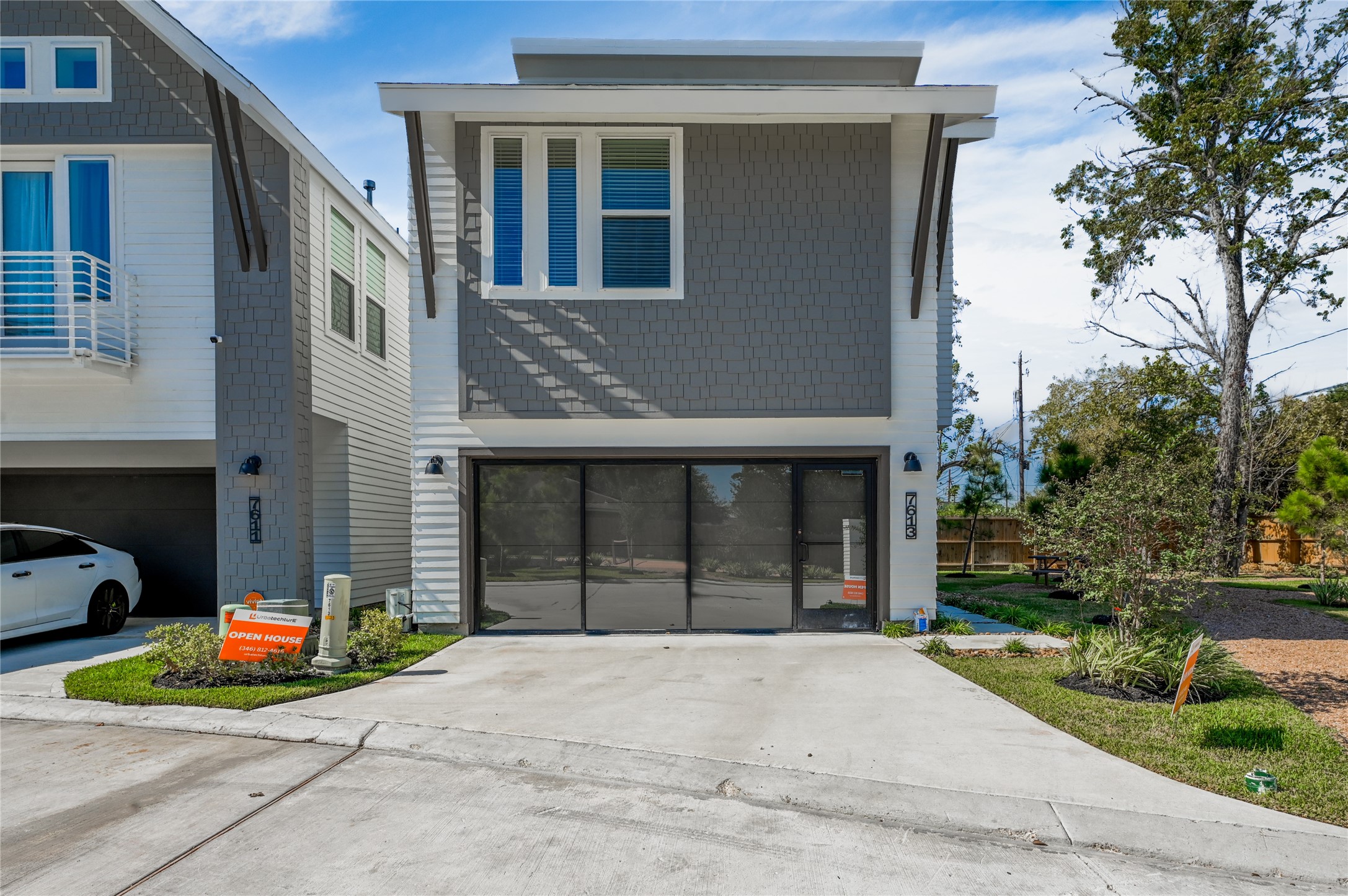 7607 Victory Reserve Street Houston, TX 77088 - Photo 3 of 50 a house view