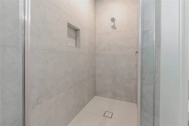 $2,500 | 7607 Victory Reserve Street, Houston, TX 77088