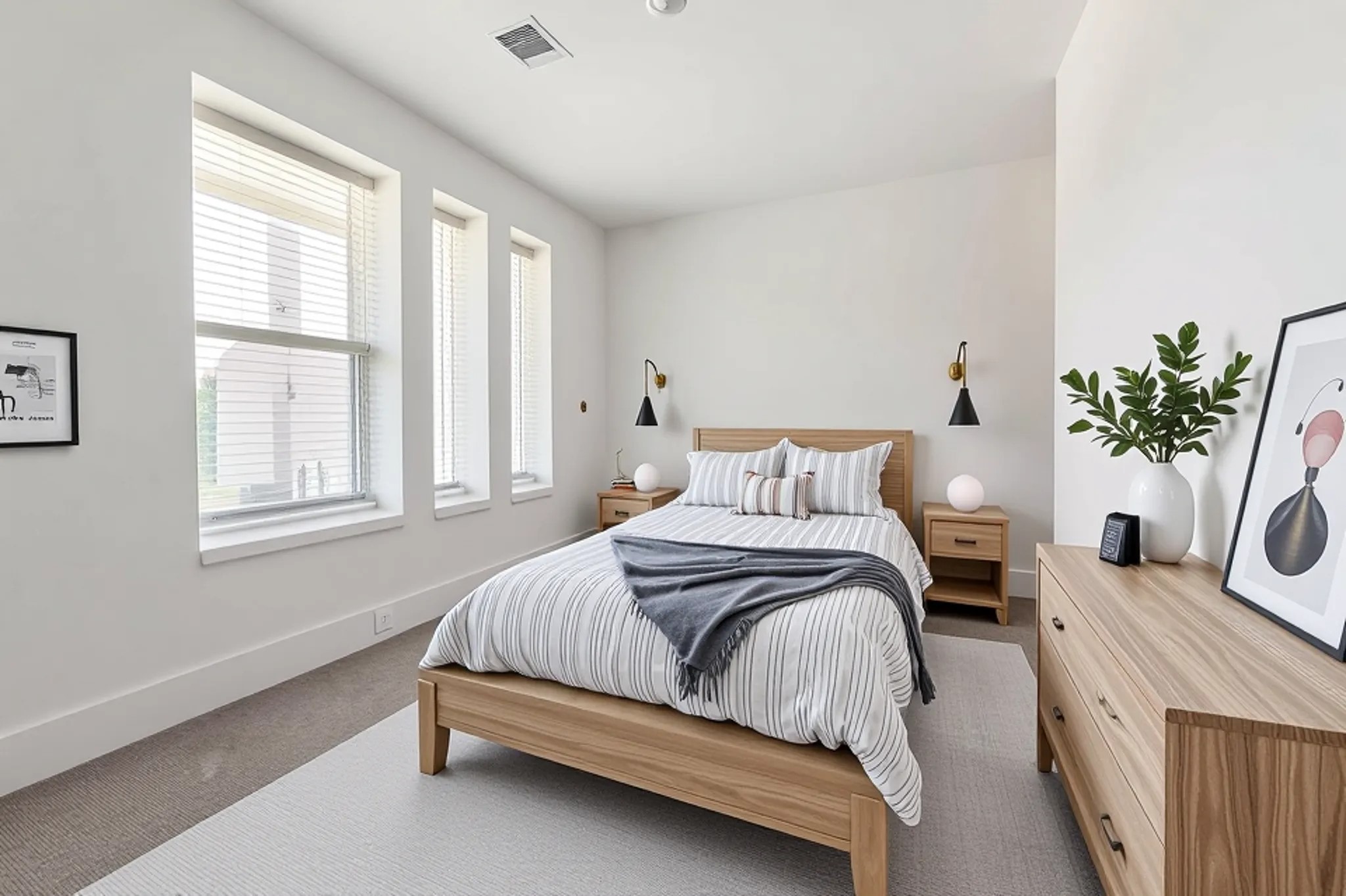 7607 Victory Reserve Street Houston, TX 77088 - Photo 38 of 50 a bedroom with bed and a potted plant