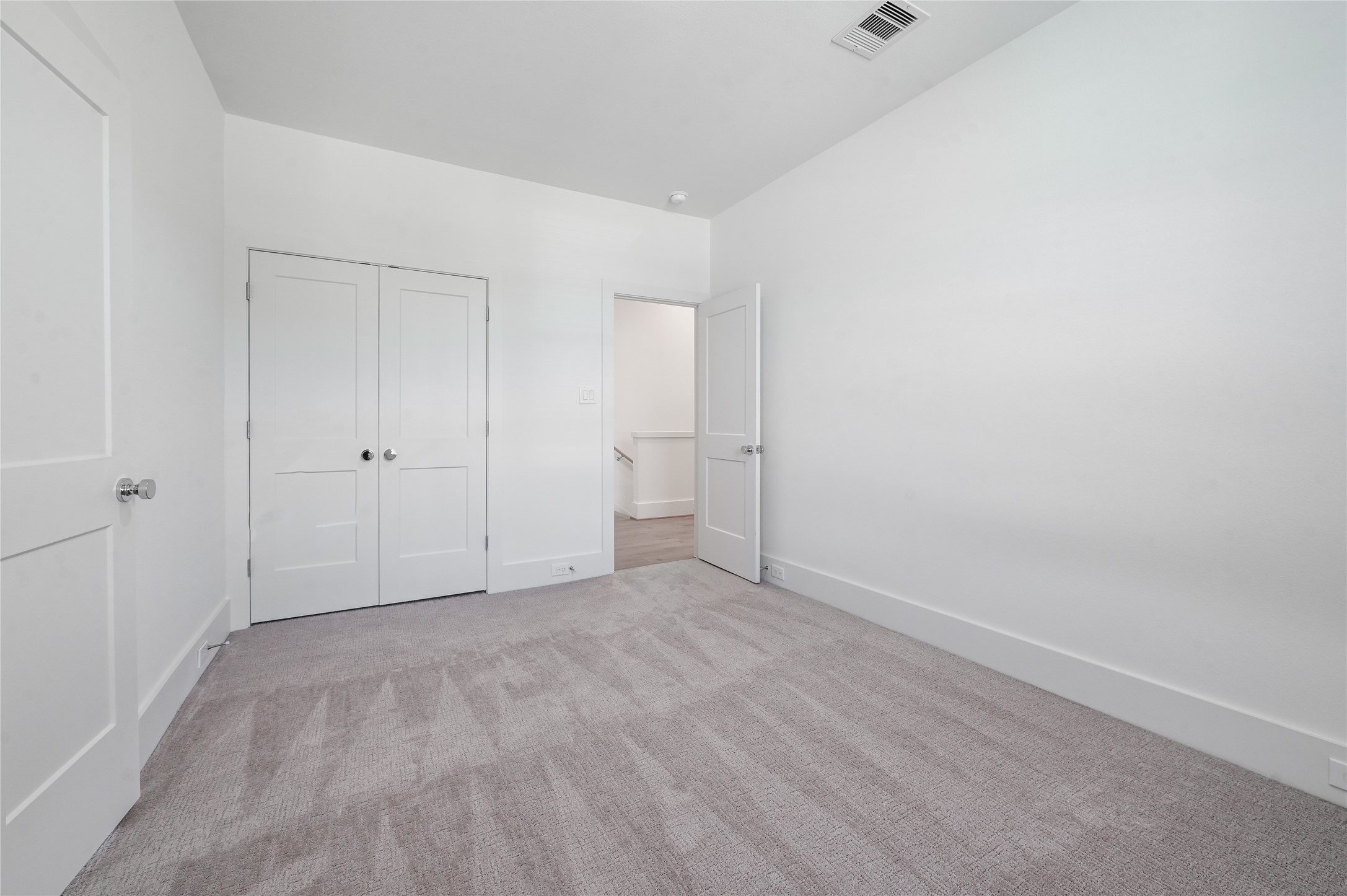 7607 Victory Reserve Street Houston, TX 77088 - Photo 39 of 50 a view of an empty room