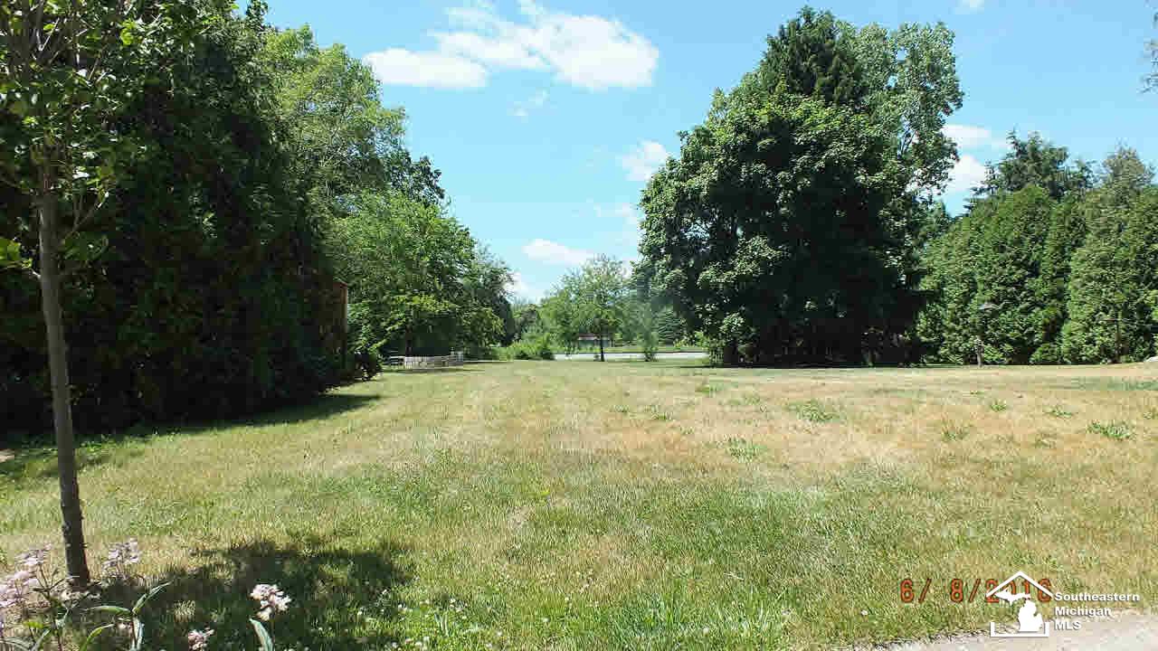 12181 Jackman Road Temperance, MI 48182 - Photo 8 of 16 21174690-7.JPG