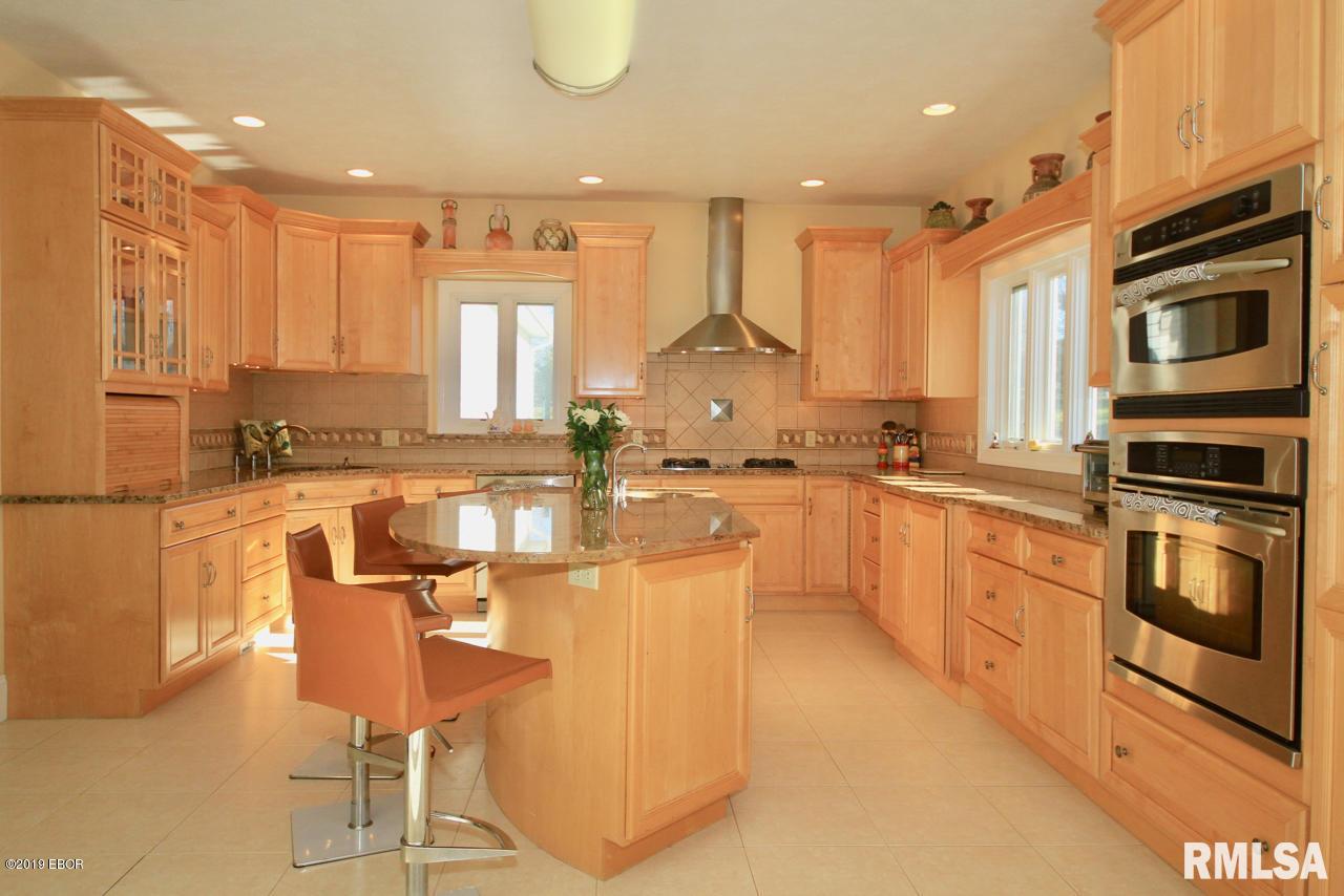 78 Heritage Road Carbondale, IL 62903 - Photo 4 of 50 Gallery Image 4