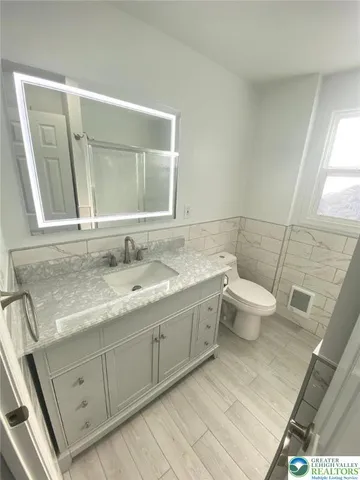 $1,800 | 1015 Lehigh Street, Unit 1, Allentown, PA 18103