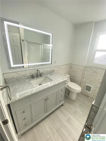 $1,800 | 1015 Lehigh Street, Unit 1, Allentown, PA 18103