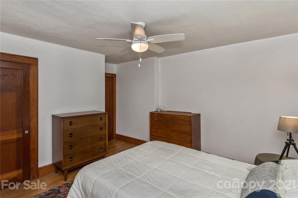 117 Kingsgate Road Asheville, NC 28805 - Photo 15 of 37 Gallery Image 15