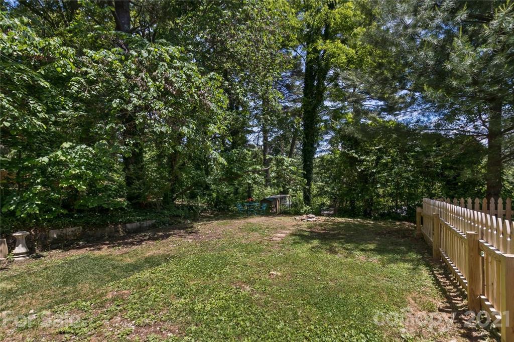 117 Kingsgate Road Asheville, NC 28805 - Photo 29 of 37 Gallery Image 29