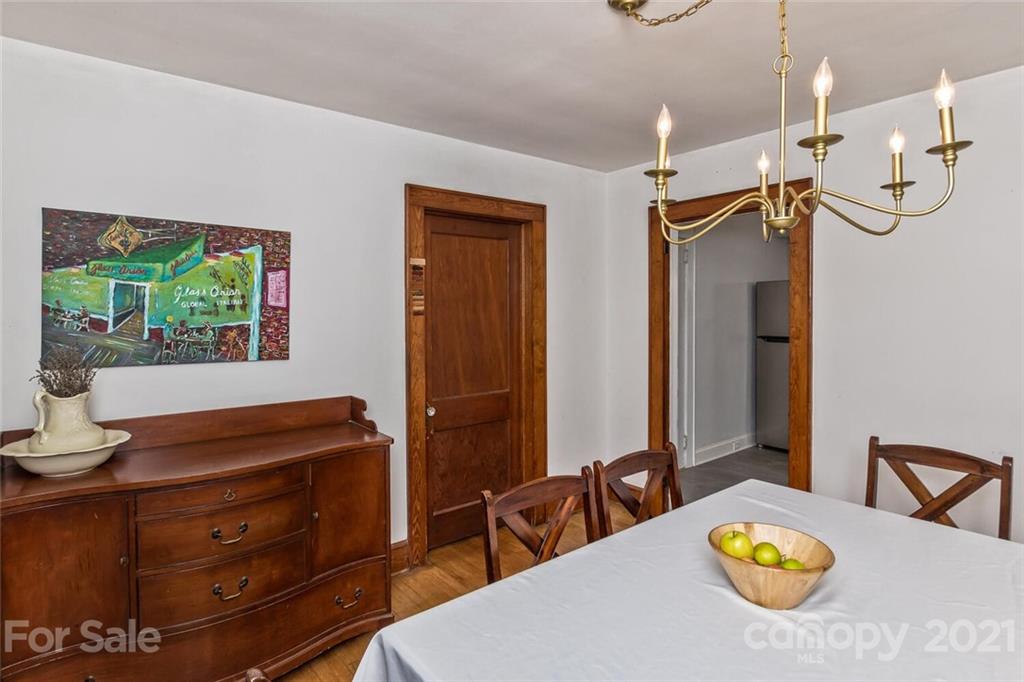 117 Kingsgate Road Asheville, NC 28805 - Photo 10 of 37 Gallery Image 10