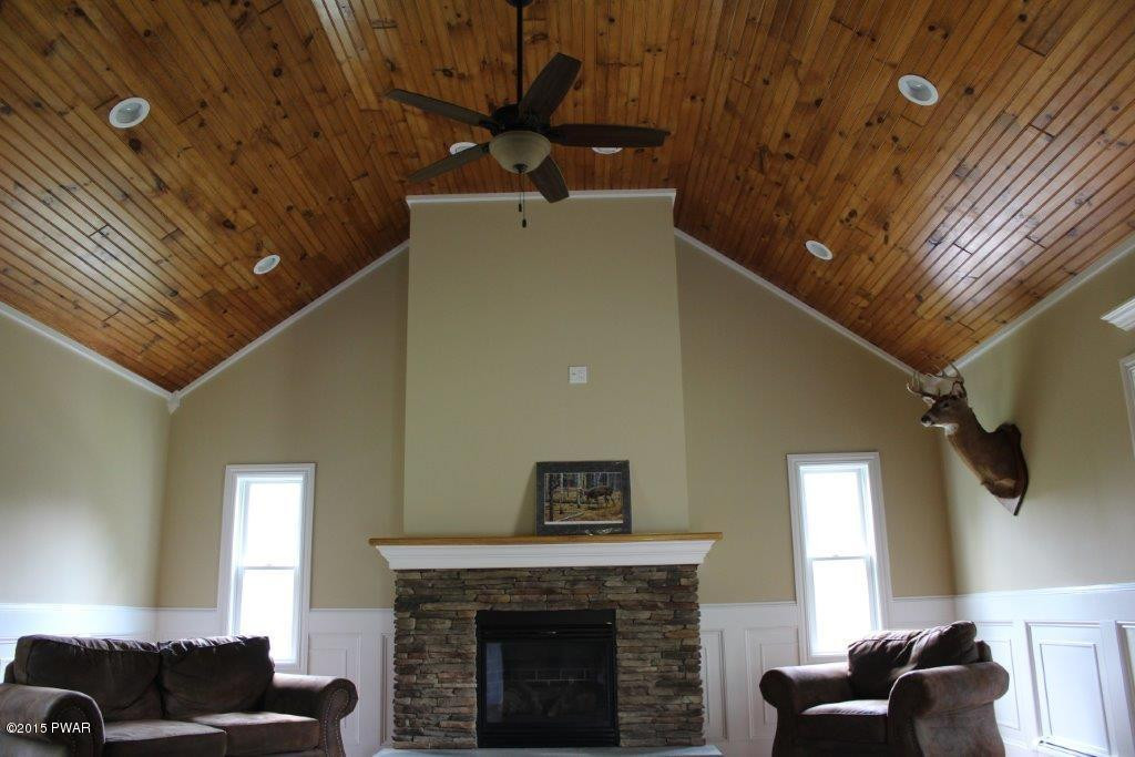 202 Ledgedale Road Lake Ariel, PA 18436 - Photo 9 of 31 Gallery Image 9