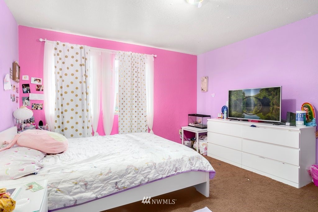 3101 Northeast 11th Place Renton, WA 98056 - Photo 18 of 24 Gallery Image 18