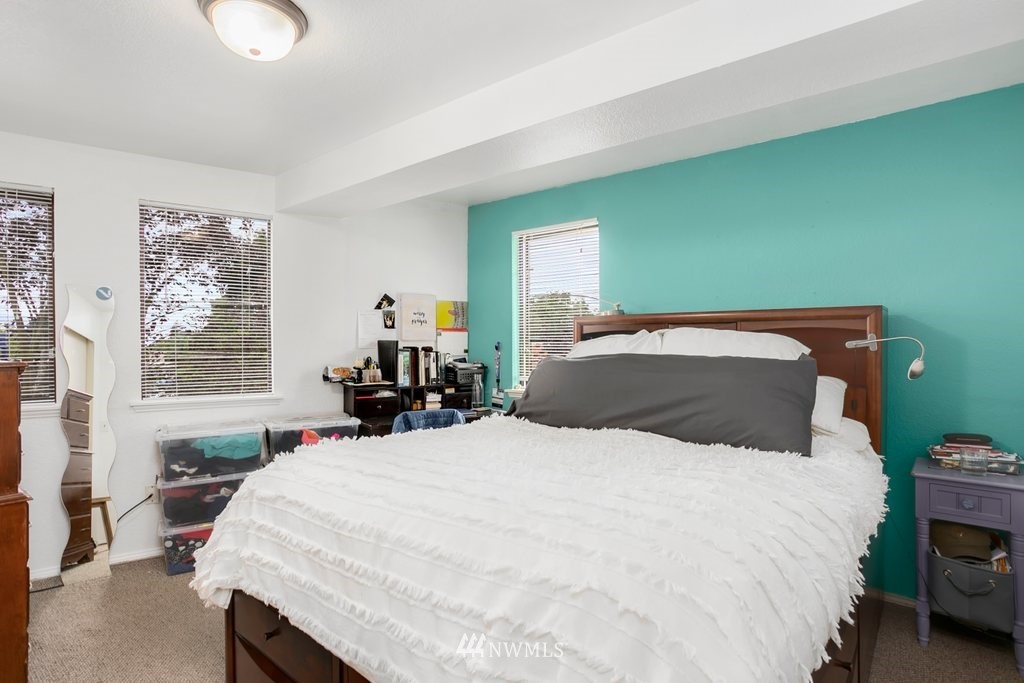 3101 Northeast 11th Place Renton, WA 98056 - Photo 7 of 24 Gallery Image 7