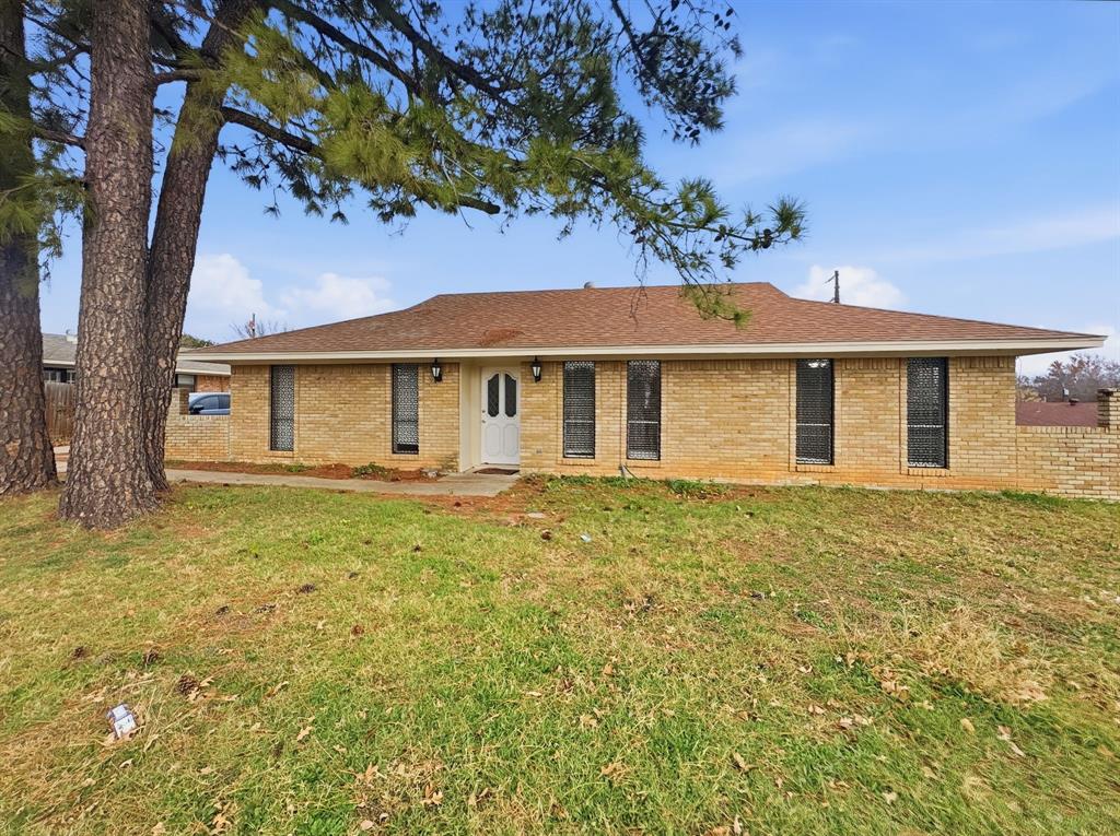 1718 South Story Road Irving, TX 75060 - Photo 2 of 24