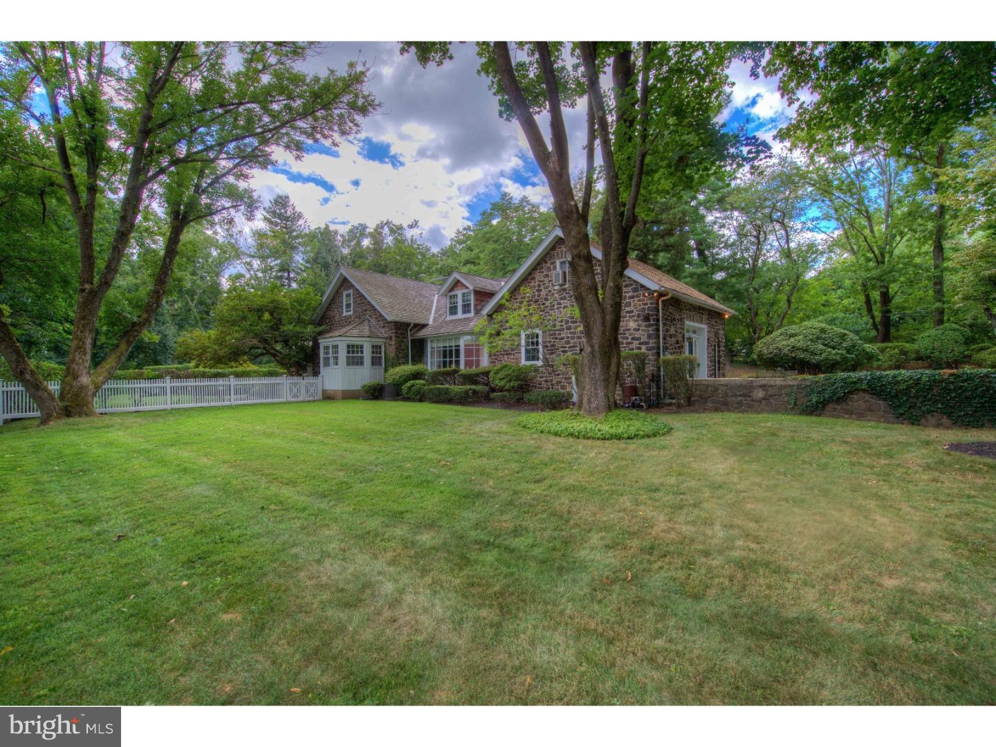 1101 Brynlawn Road Villanova, PA 19085 - Photo 16 of 20 Side Yard