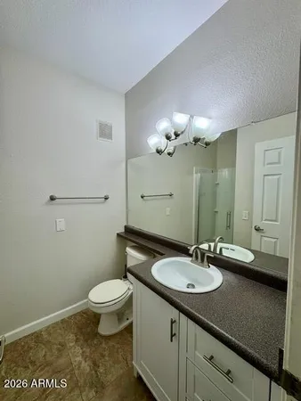 $399,500 | 4465 East Paradise Village Parkway South, Unit 1136, Phoenix, AZ 85032