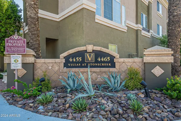 $399,500 | 4465 East Paradise Village Parkway South, Unit 1136, Phoenix, AZ 85032
