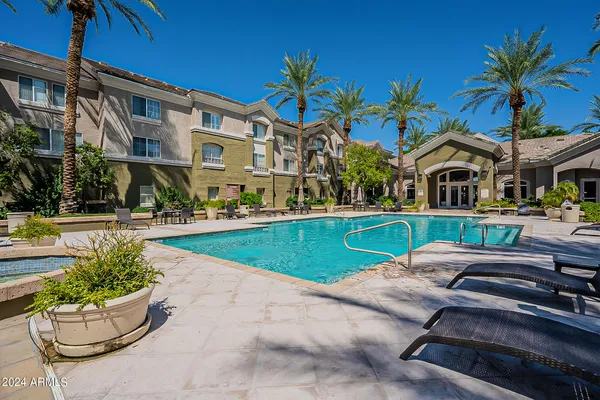 $399,500 | 4465 East Paradise Village Parkway South, Unit 1136, Phoenix, AZ 85032