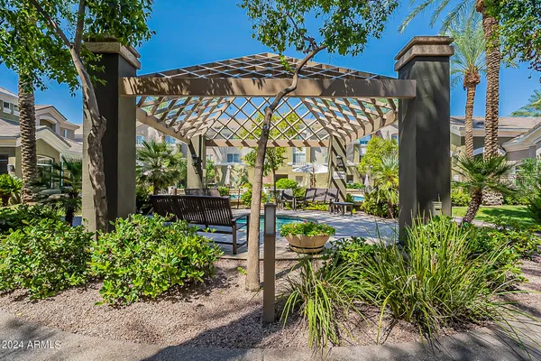$399,500 | 4465 East Paradise Village Parkway South, Unit 1136, Phoenix, AZ 85032
