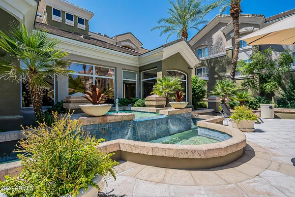 $399,500 | 4465 East Paradise Village Parkway South, Unit 1136, Phoenix, AZ 85032