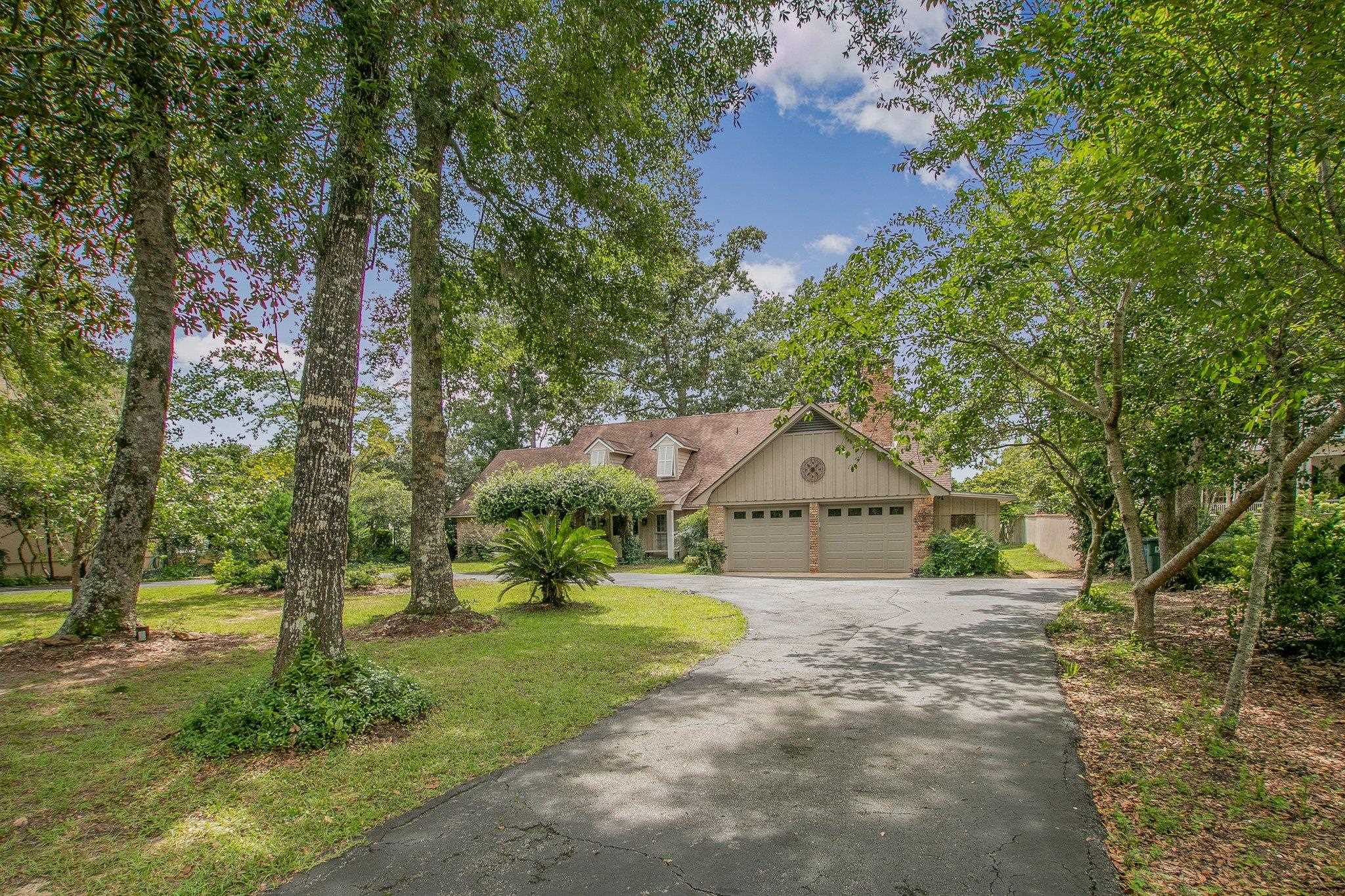 439 Village Drive Daphne, AL 36526 - Photo 3 of 48 Back of house