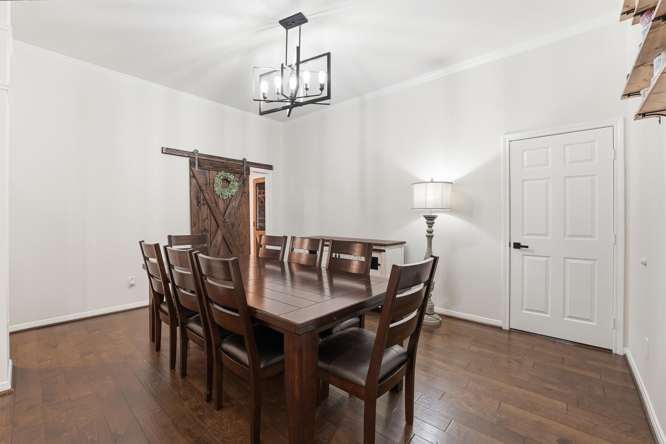 7131 Limestone Circle Manvel, TX 77578 - Photo 5 of 40 Center in the house is this oversized dining space that is perfect for all your entertaining needs!