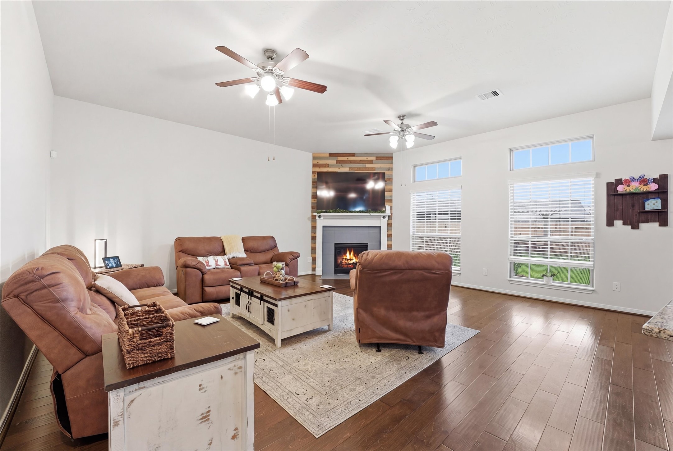 7131 Limestone Circle Manvel, TX 77578 - Photo 8 of 40