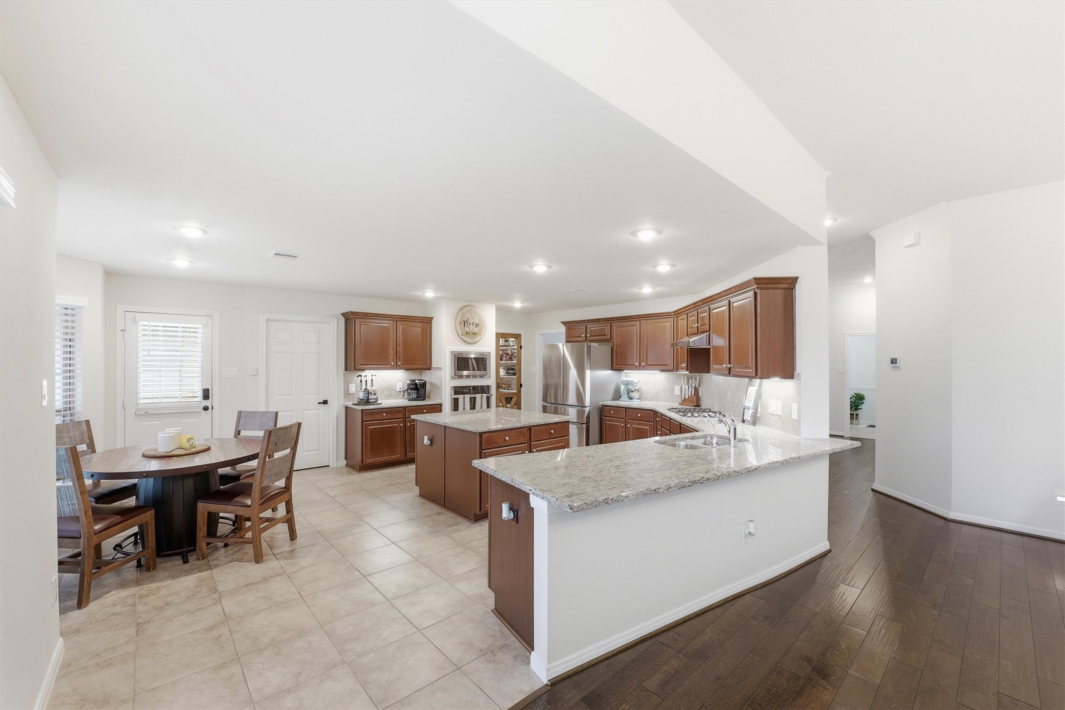 7131 Limestone Circle Manvel, TX 77578 - Photo 10 of 40