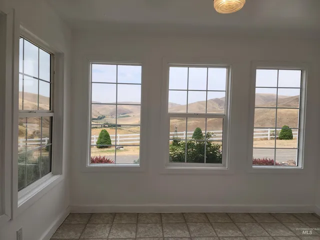 $1,299,999 | 2871 Hwy 12 Clarkston Wa 99403, Clarkston, WA 99403