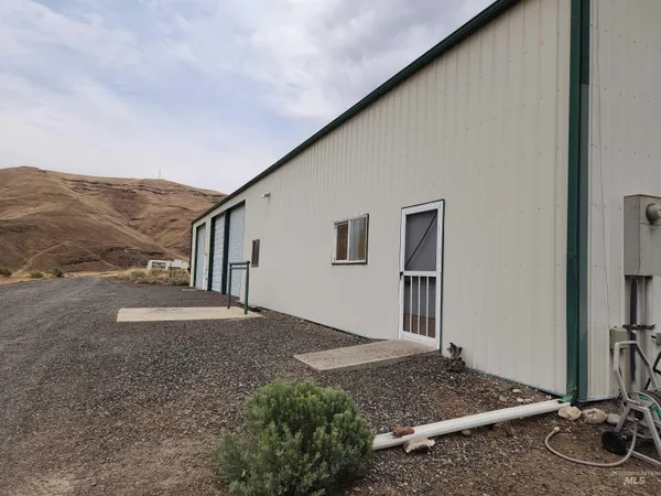 $1,299,999 | 2871 Hwy 12 Clarkston Wa 99403, Clarkston, WA 99403