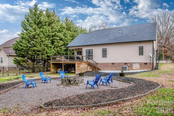 $335,000 | 225 Delview Drive, Cherryville, NC 28021