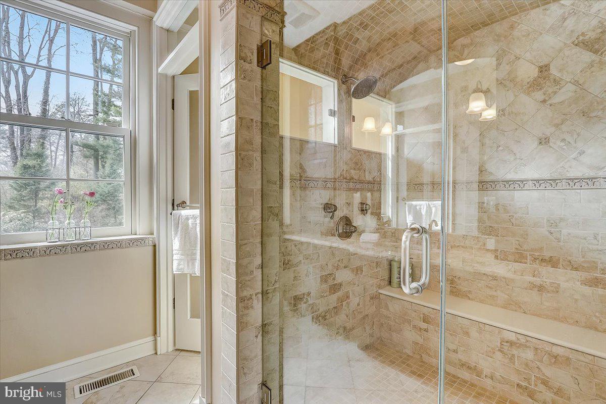 1480 Hampton Road Jenkintown, PA 19046 - Photo 17 of 36 Main bath