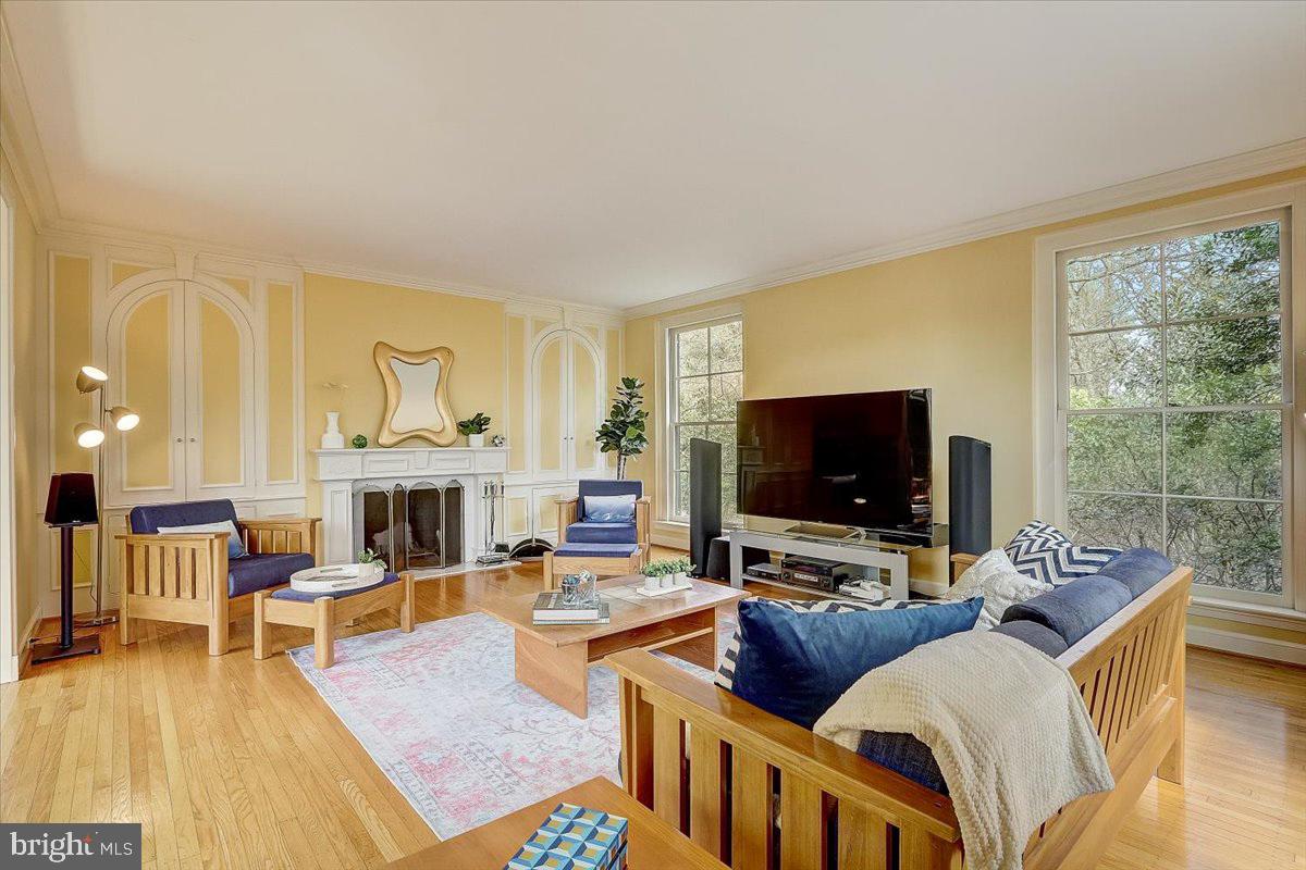 1480 Hampton Road Jenkintown, PA 19046 - Photo 4 of 36 Living room