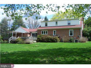 702 Winchester Road Broomall, PA 19008 - Photo 2 of 6 Gallery Image 2
