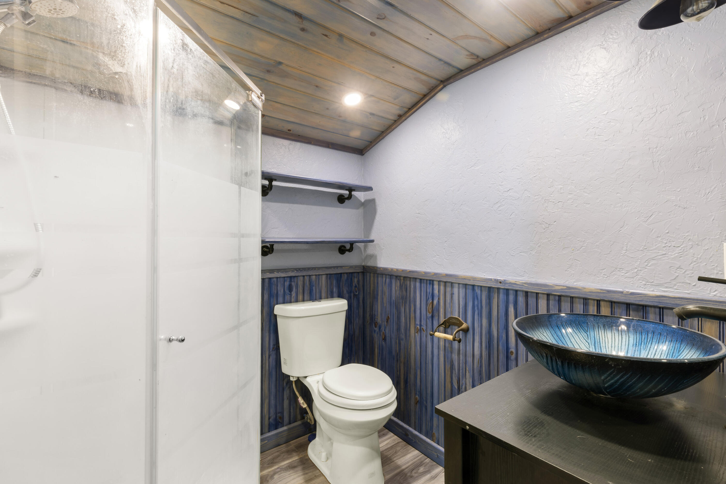 314 5th Street Manistee, MI 49660 - Photo 13 of 33 0S5A4150