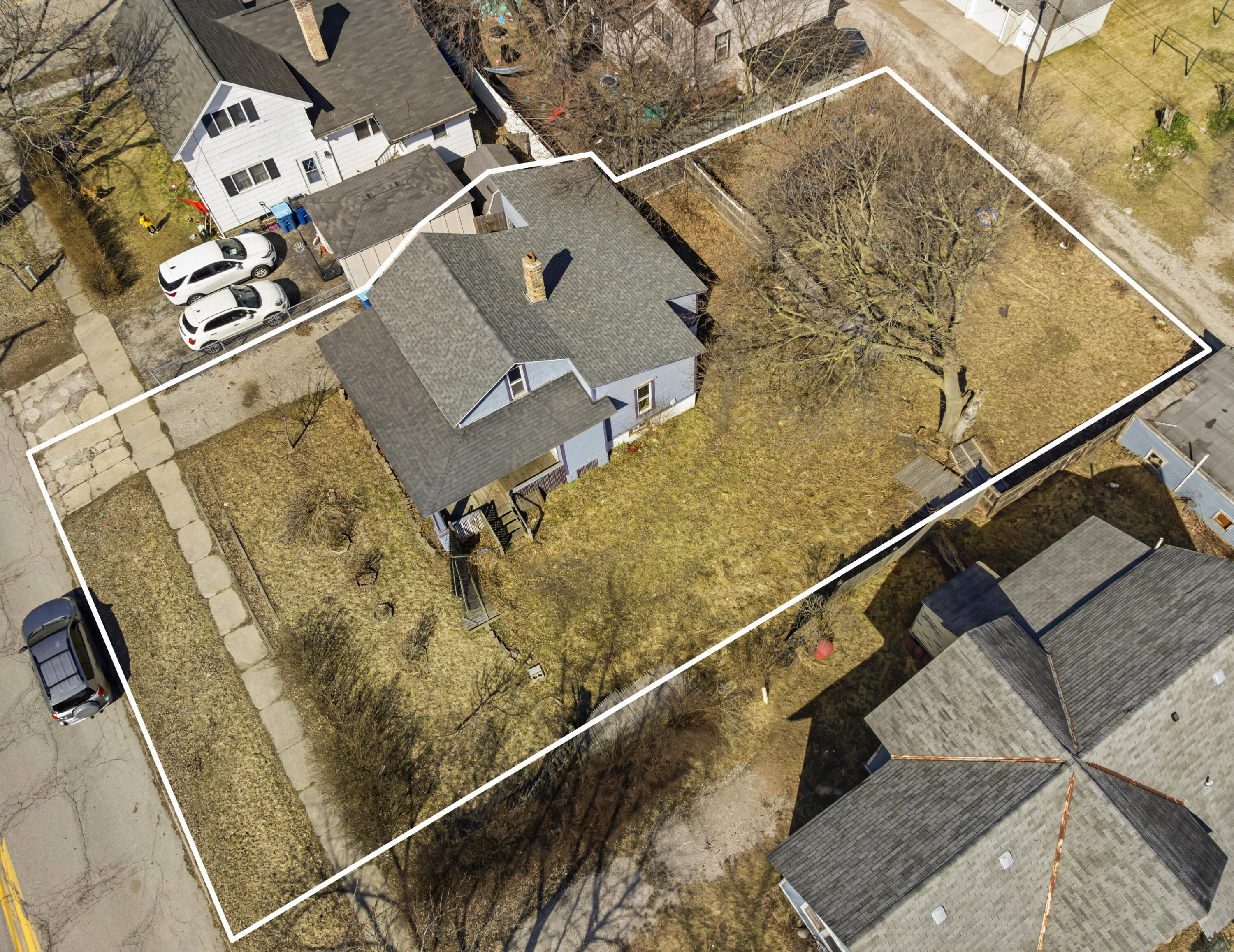 314 5th Street Manistee, MI 49660 - Photo 2 of 33 DJI_20260330120255_0013_D