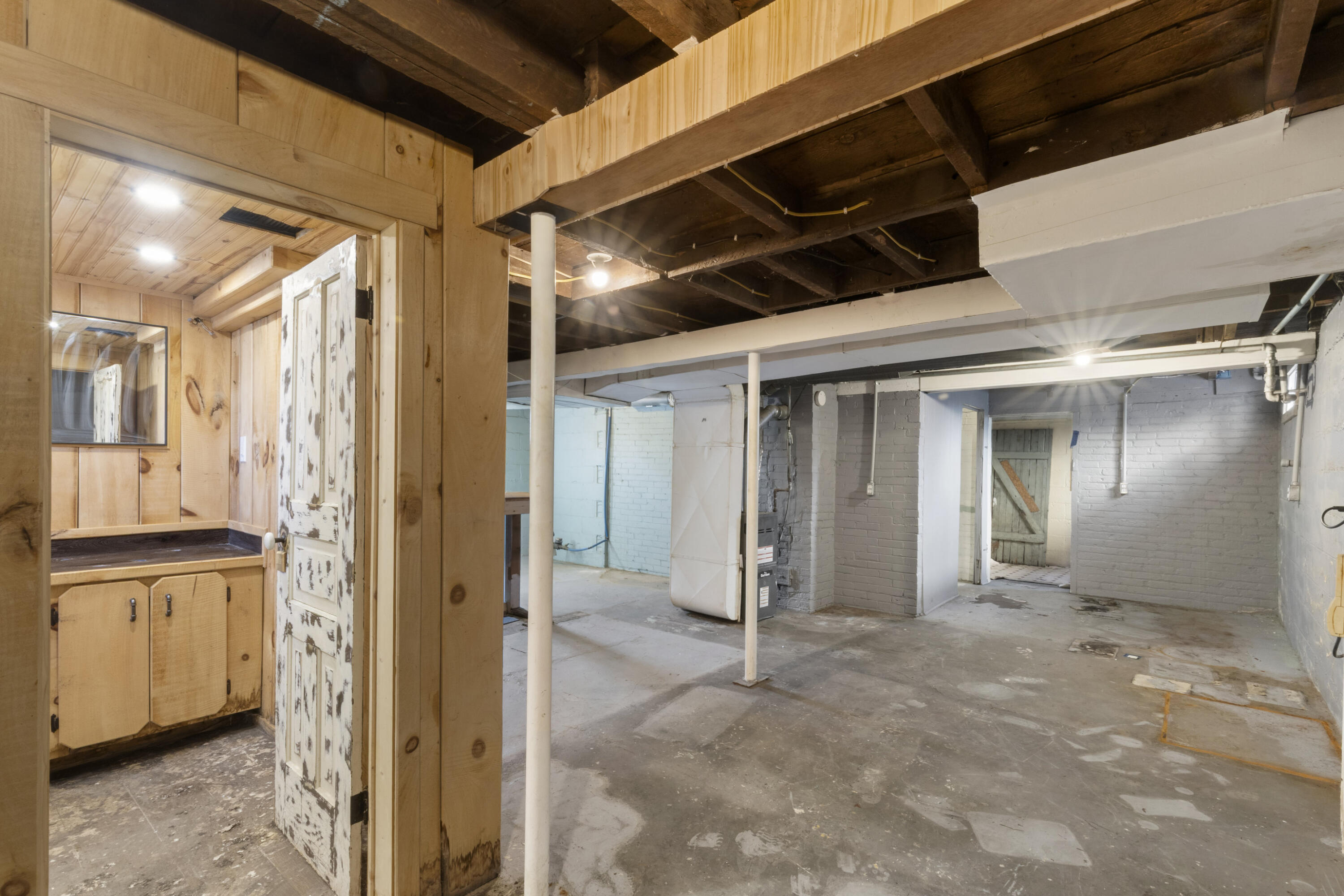 314 5th Street Manistee, MI 49660 - Photo 23 of 33 0S5A4200