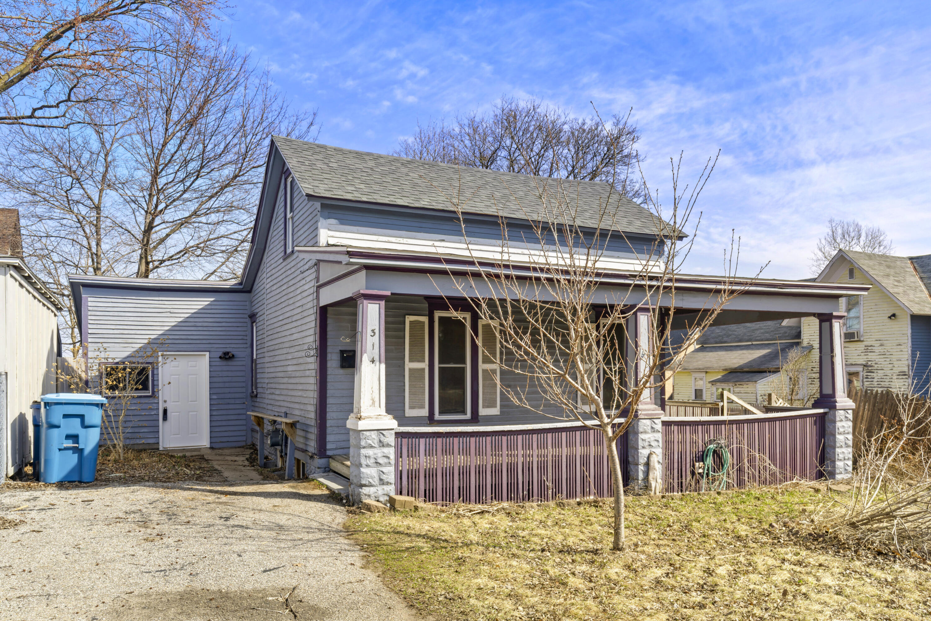 314 5th Street Manistee, MI 49660 - Photo 3 of 33 0S5A4104