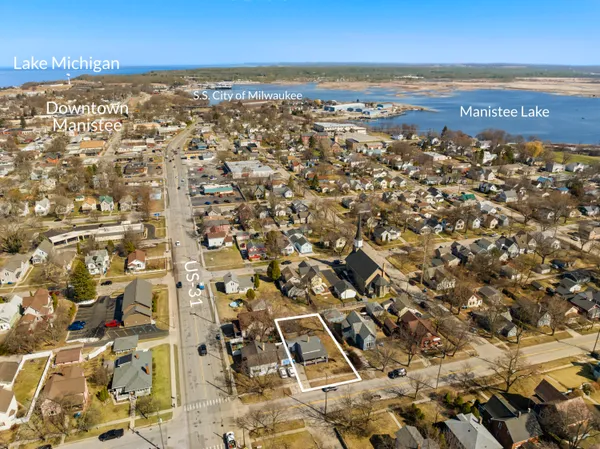 $115,000 | 314 5th Street, Manistee, MI 49660