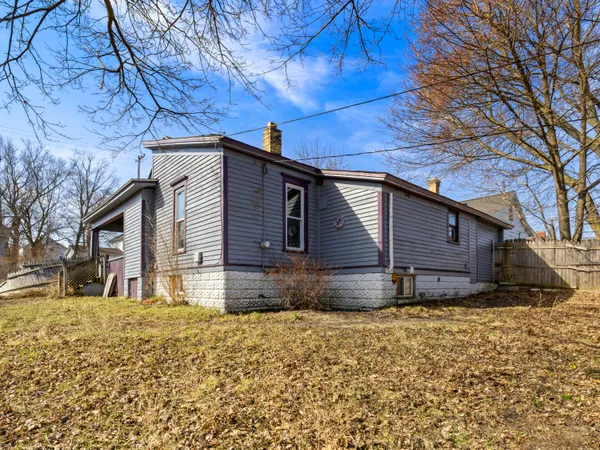 $115,000 | 314 5th Street, Manistee, MI 49660