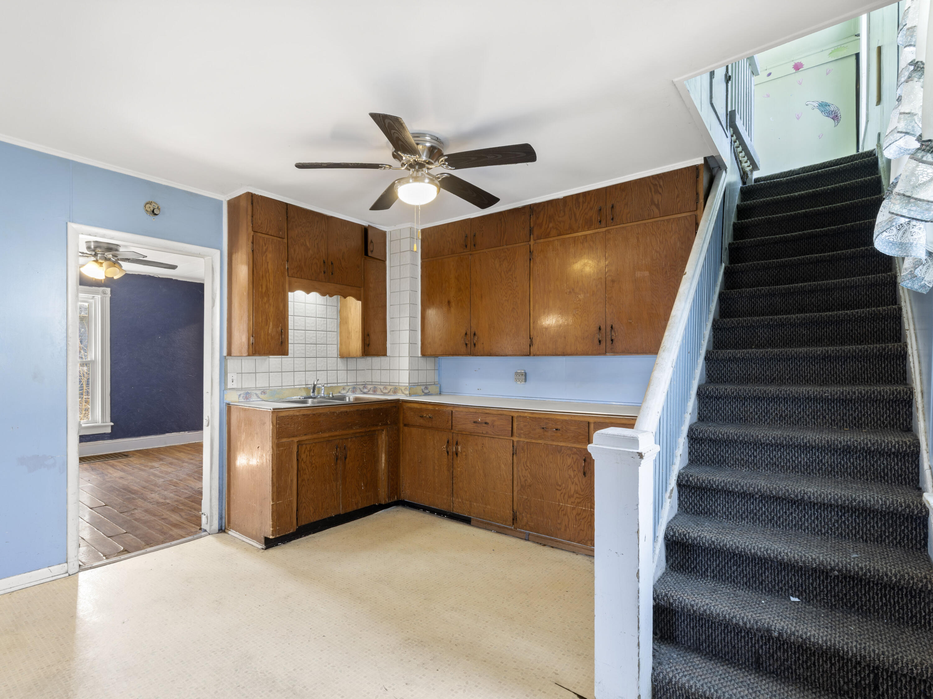 314 5th Street Manistee, MI 49660 - Photo 8 of 33 0S5A4135