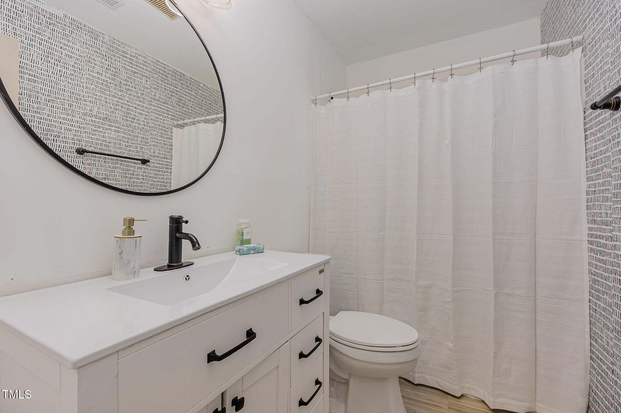 2109 Alpine Road Durham, NC 27707 - Photo 12 of 17 013_cj4a5603-edit_126
