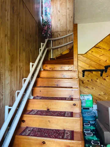 $180,000 | 1922 Iowa Avenue, Superior, WI 54880