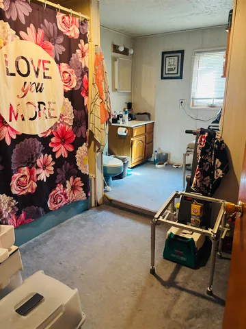 $180,000 | 1922 Iowa Avenue, Superior, WI 54880