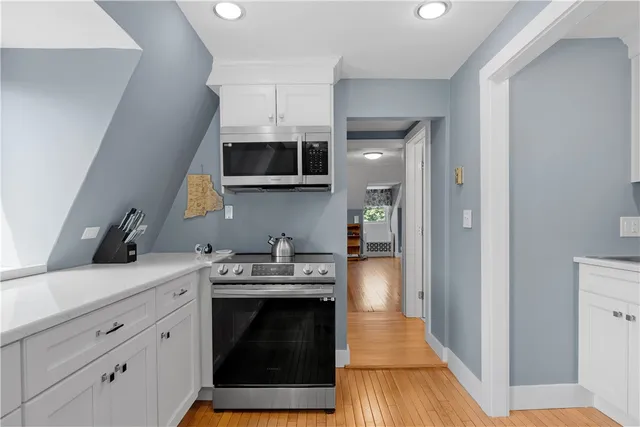 $2,150 | 44 Bliss Mine Road, Unit 8, Middletown, RI 02842