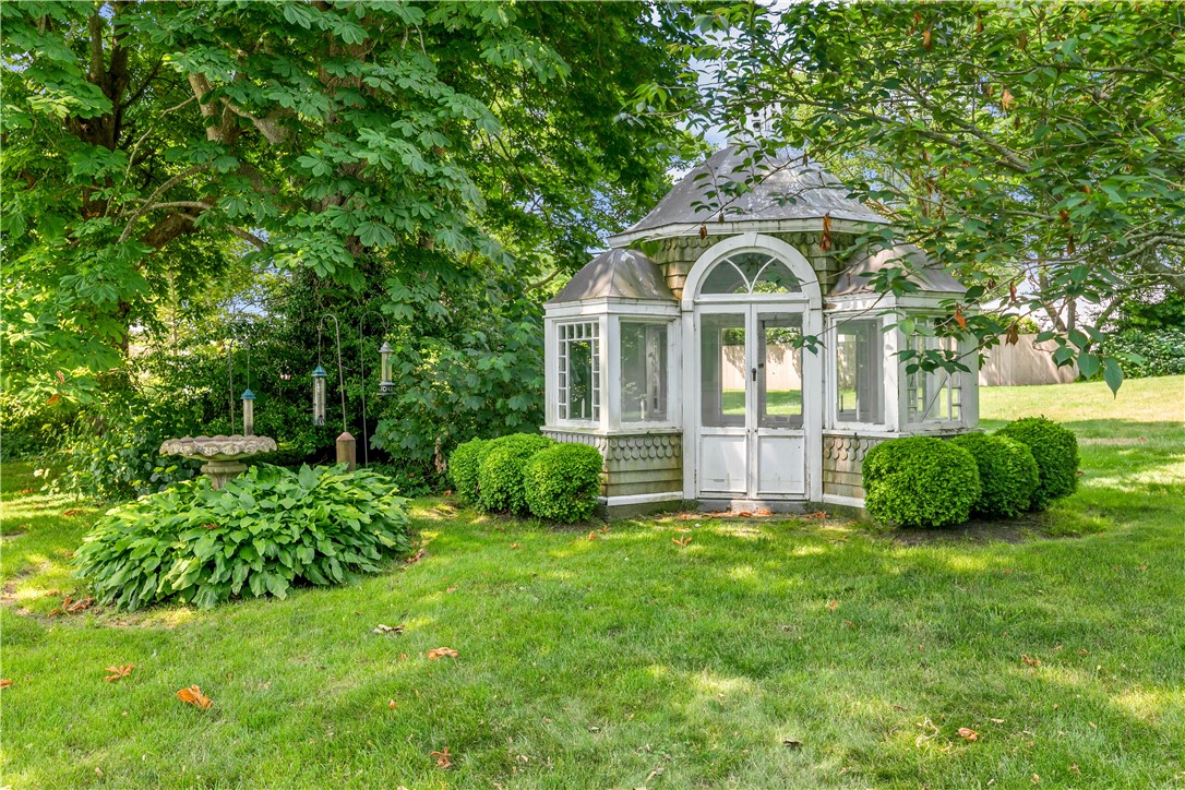 44 Bliss Mine Road, Unit 8 Middletown, RI 02842 - Photo 25 of 25 Grounds of Association