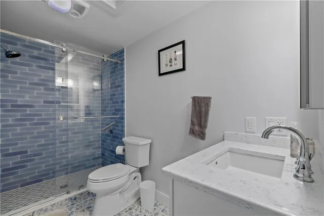 $2,150 | 44 Bliss Mine Road, Unit 8, Middletown, RI 02842