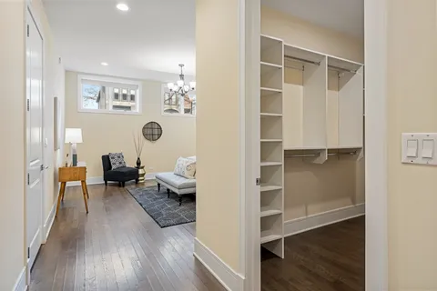 $915,000 | 5748 North Hermitage Avenue, Unit 102, Chicago, IL 60660