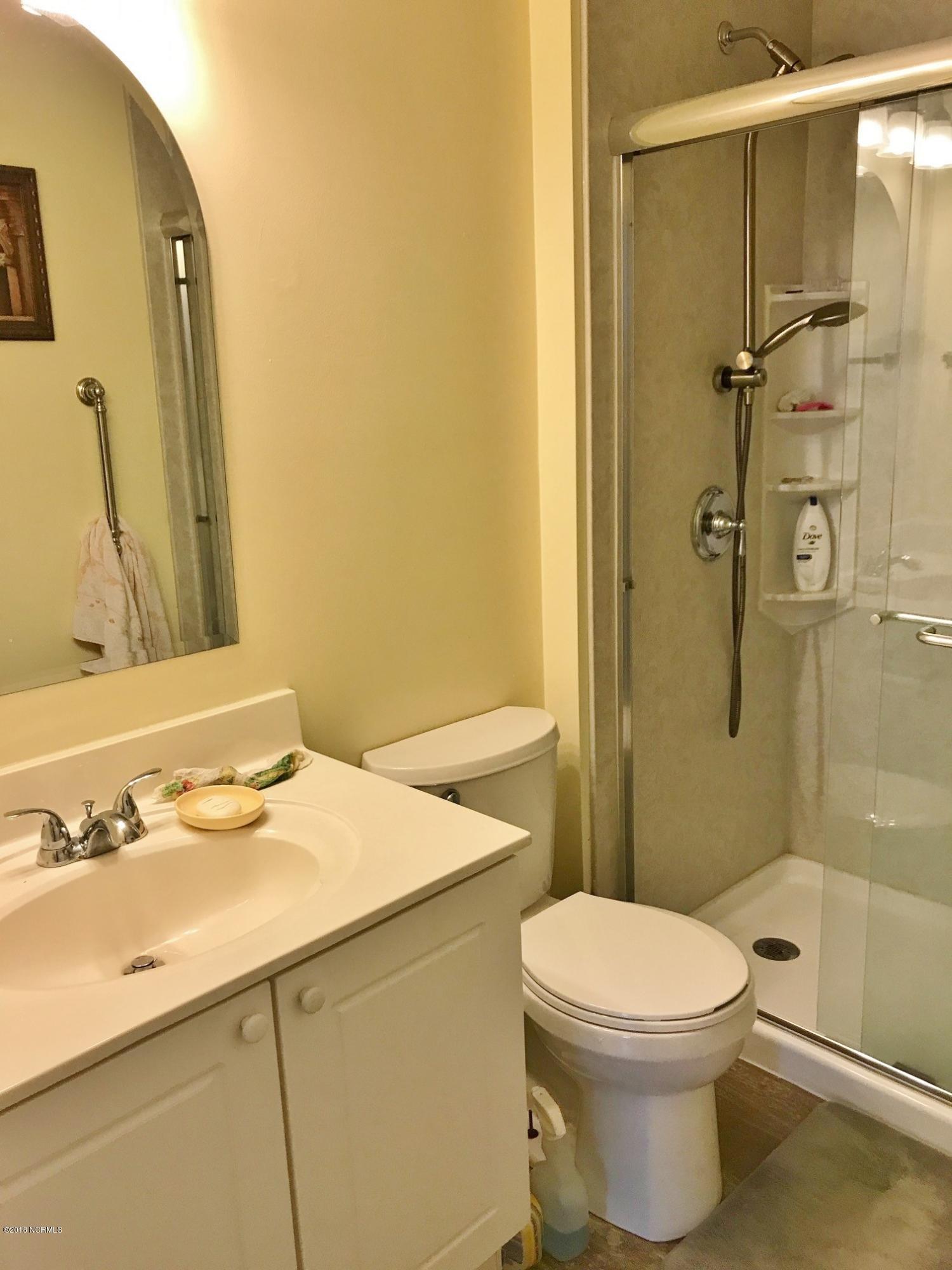5137 Long Pointe Road Wilmington, NC 28409 - Photo 29 of 34 Vanity