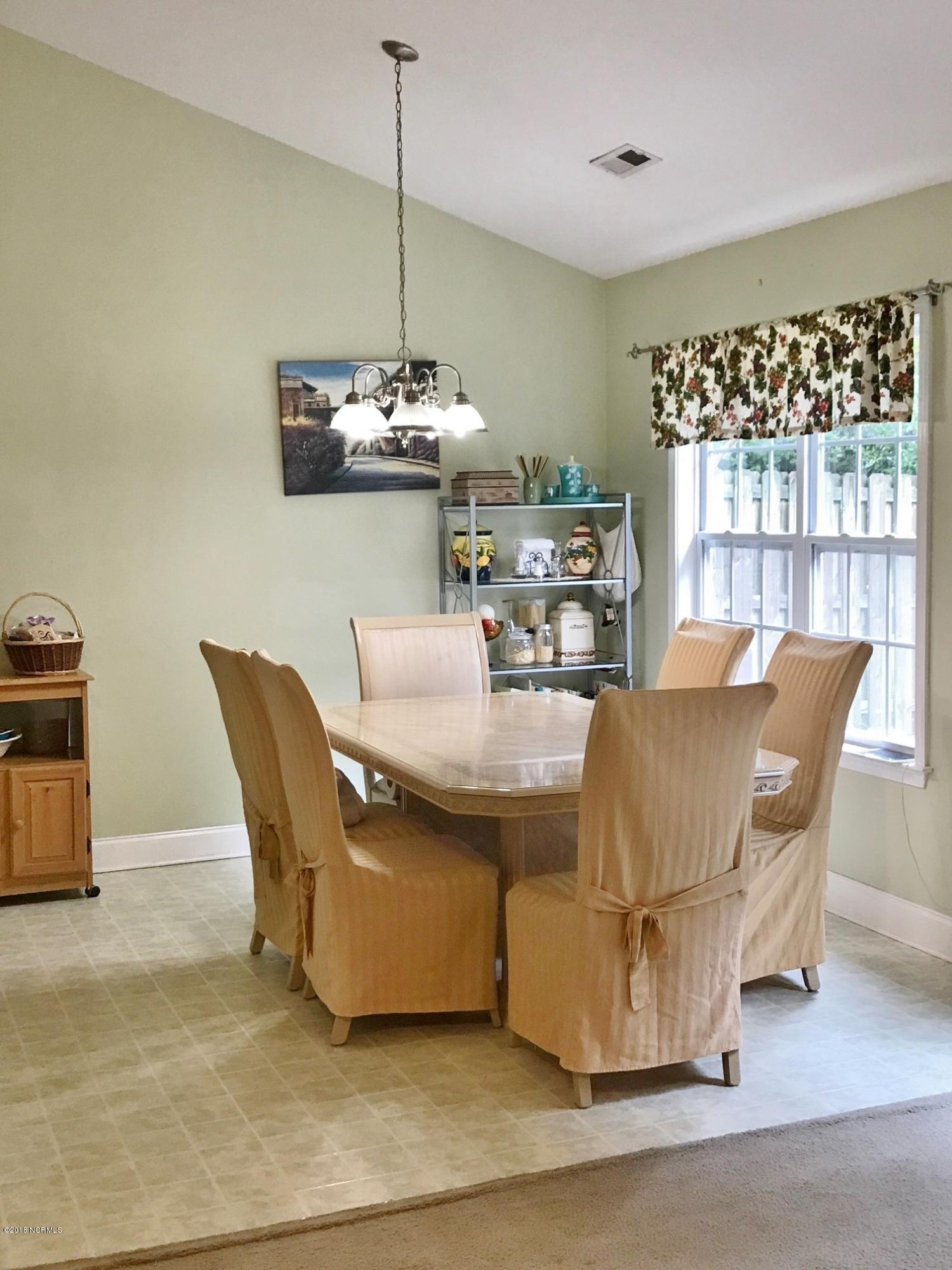 5137 Long Pointe Road Wilmington, NC 28409 - Photo 7 of 34 IMG_2565