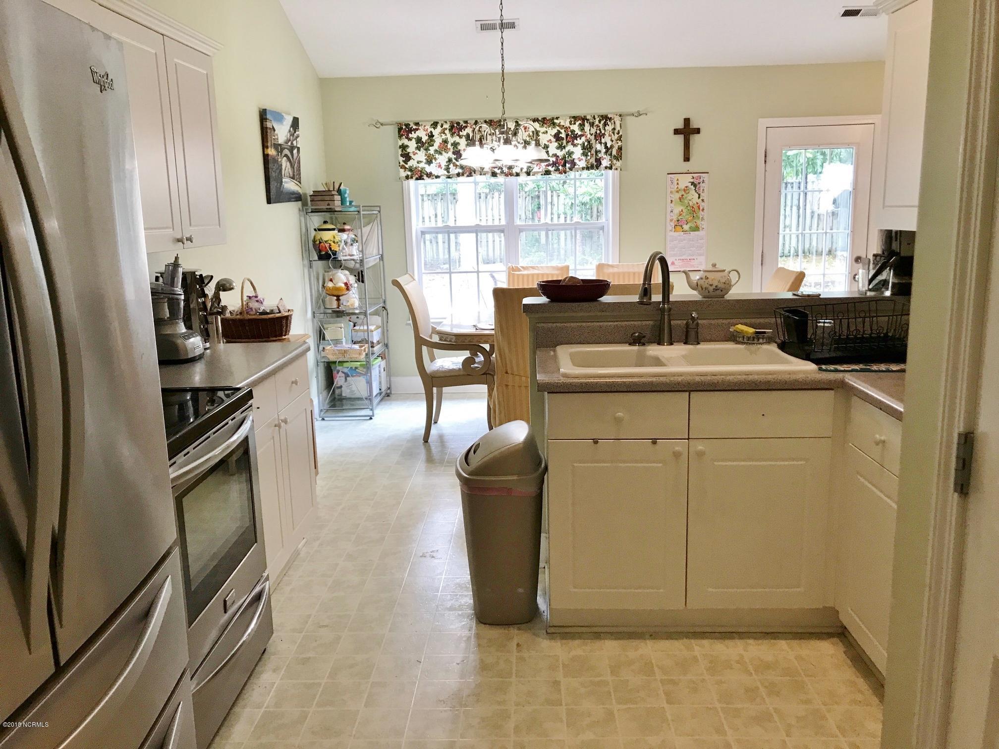 5137 Long Pointe Road Wilmington, NC 28409 - Photo 8 of 34 IMG_2585